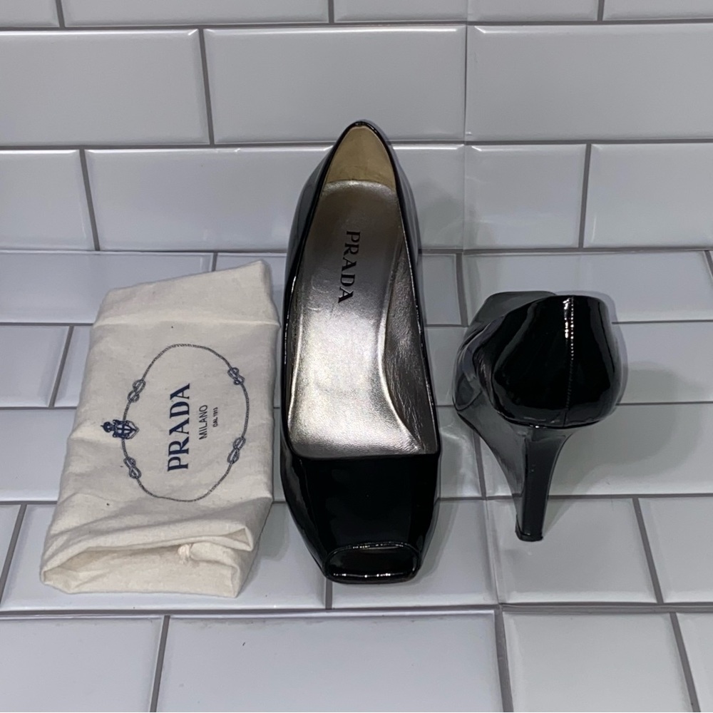 Prada Wedge Open Toe Black Sandals Patent Leather Women’s Size 37.5 US 7.5